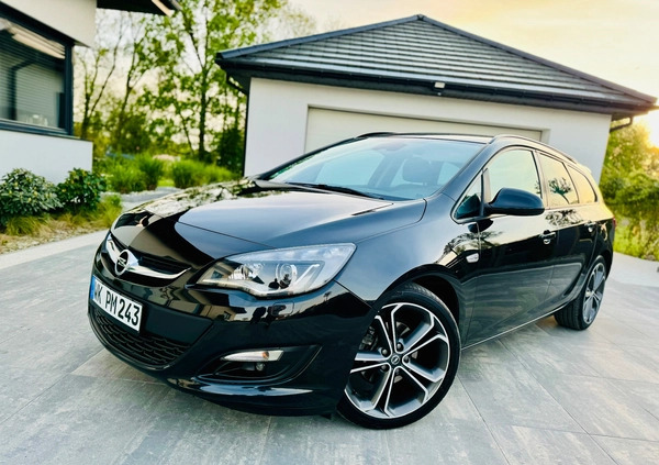 Opel Astra cena 27900 przebieg: 189000, rok produkcji 2013 z Wąsosz małe 742